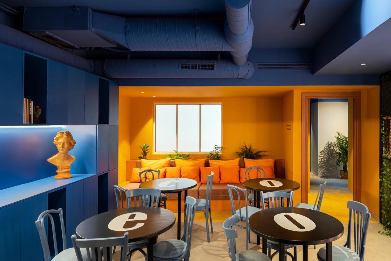 Coeo Pod Hostel Beatas Malaga Exterior photo