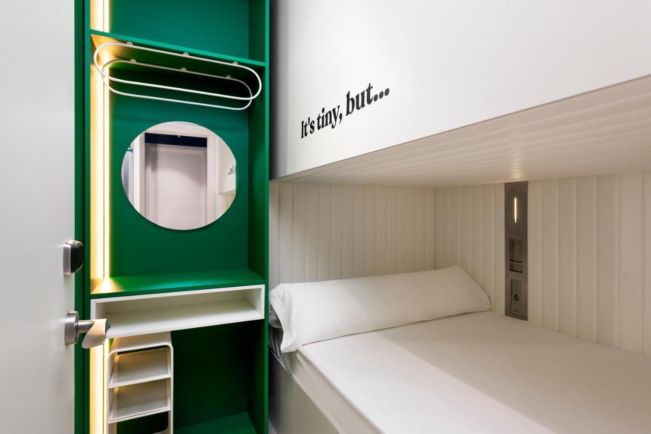 Coeo Pod Hostel Beatas Malaga Exterior photo
