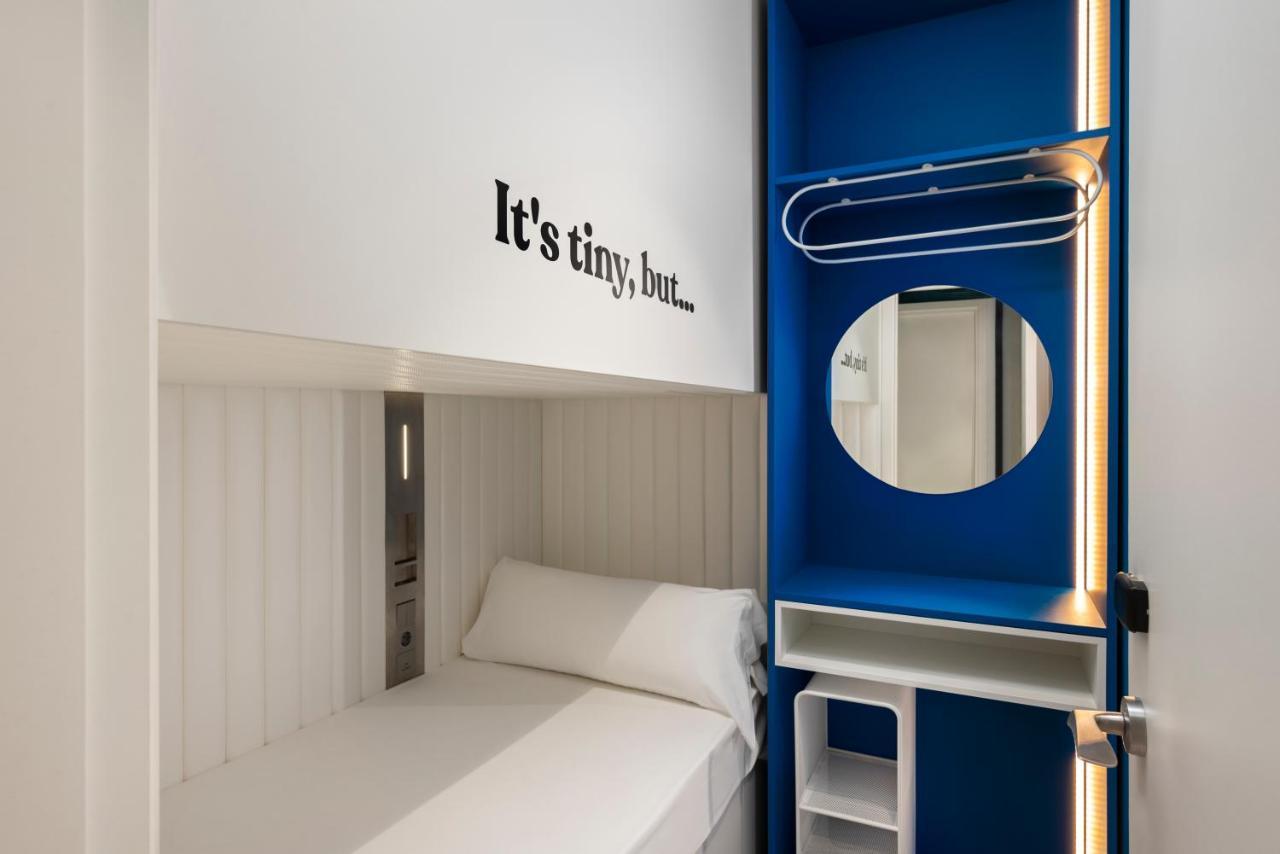 Coeo Pod Hostel Beatas Malaga Exterior photo